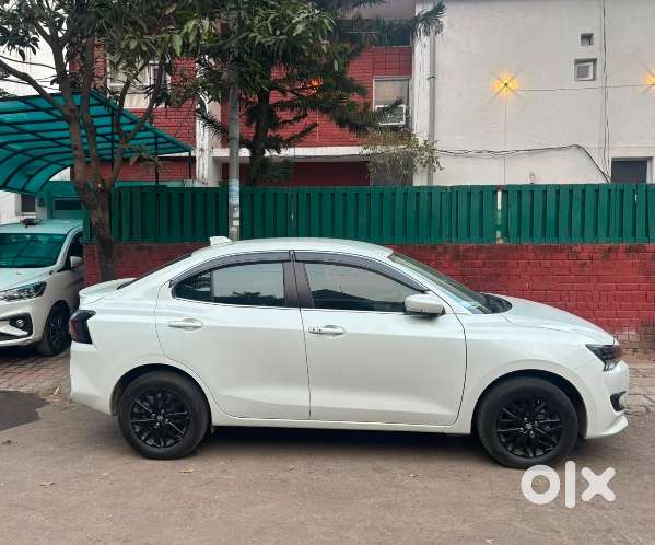 Maruti Suzuki Dzire 1.2 Zxi Plus Amt, 2025, Petrol