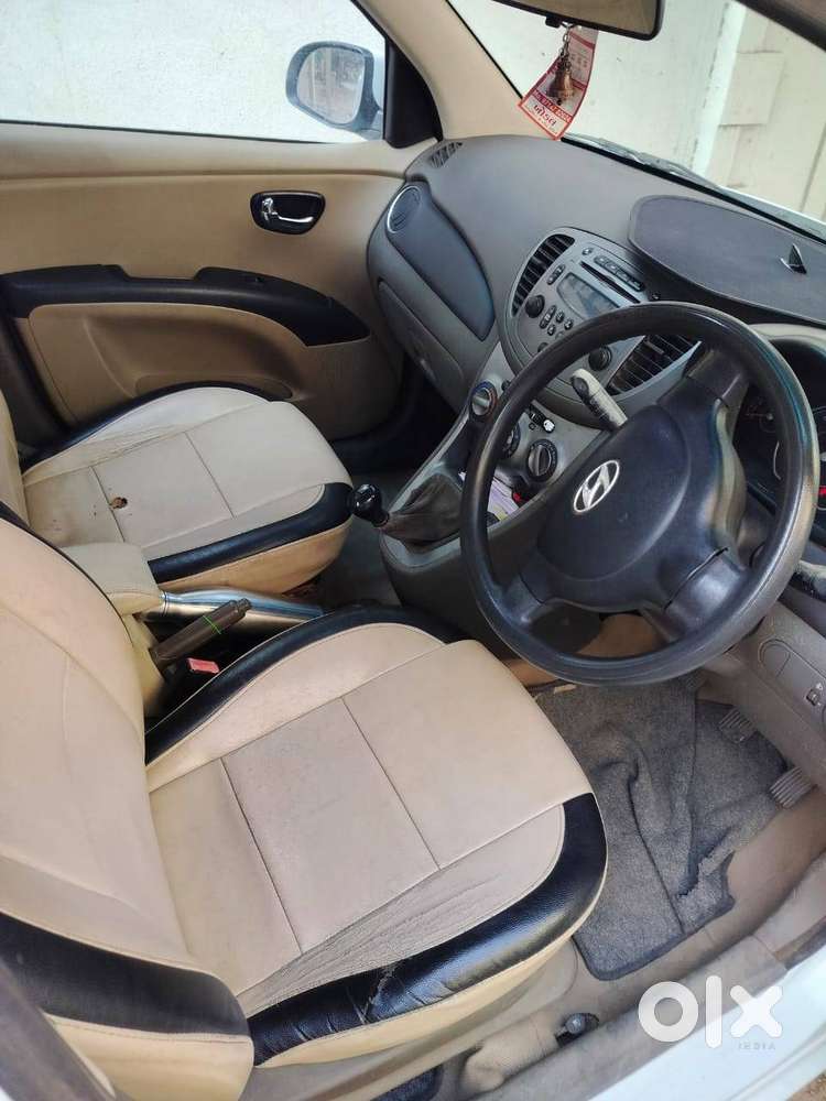 Hyundai I10 Sportz 2011