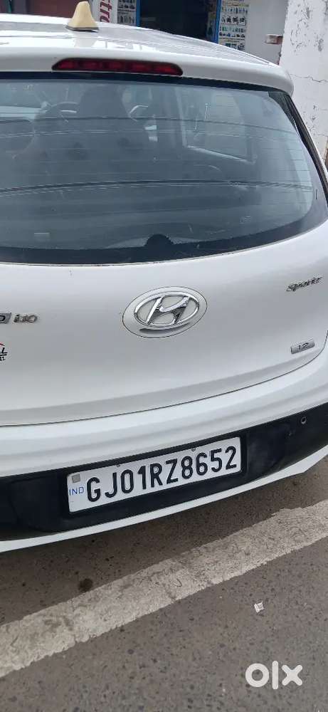 Hyundai Grand I10 2017 Petrol 75000 Km Driven