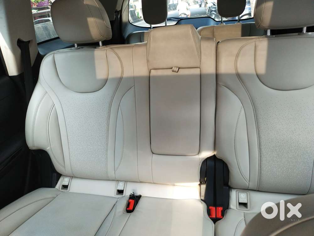 Mahindra Xuv700 2.2 Ax 7 Diesel At Luxury Pack Str, 2023, Diesel