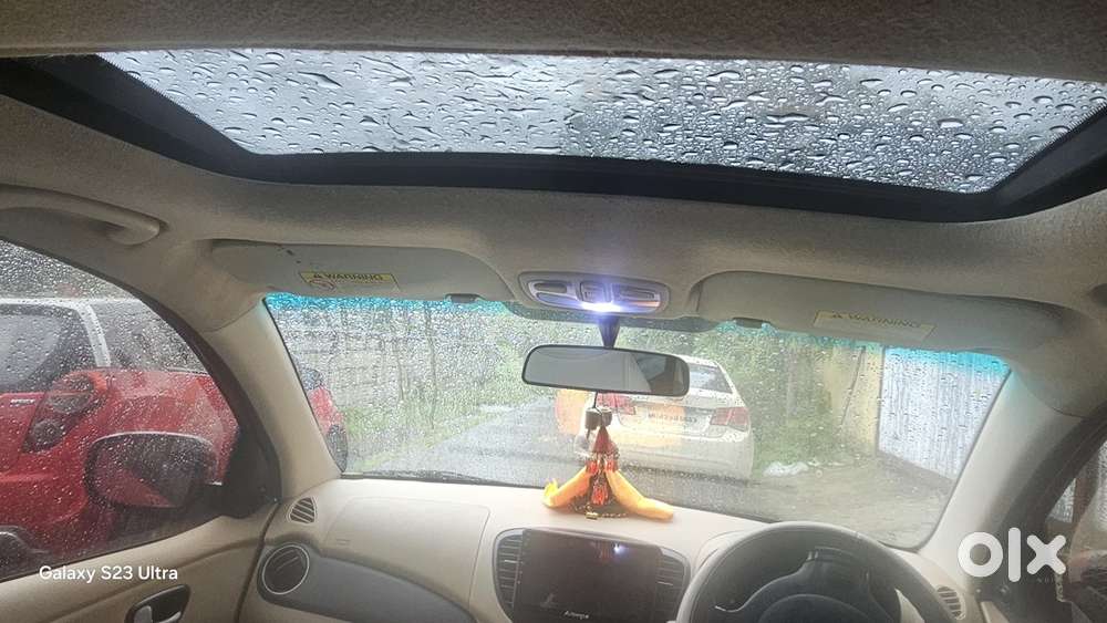 Hyundai I10 Petrol Automatic With Sunroof