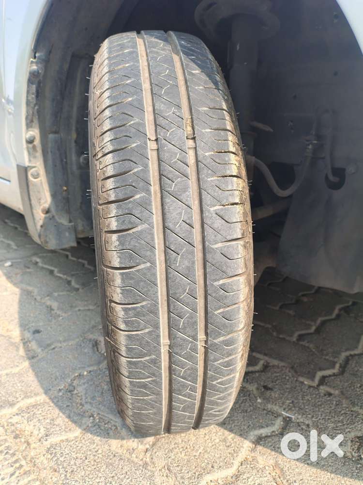 Maruti Suzuki Swift Dzire 1.2 Vxi Bsiv, 2014, Petrol