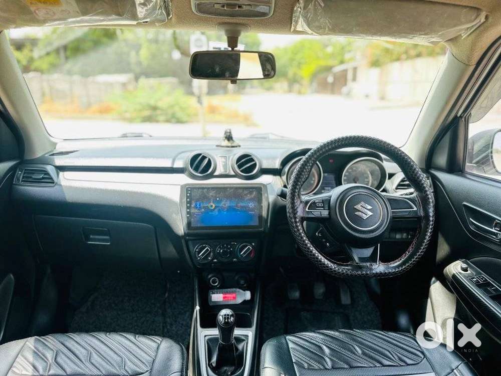 Maruti Suzuki Swift Vxi + Manual, 2022, Petrol