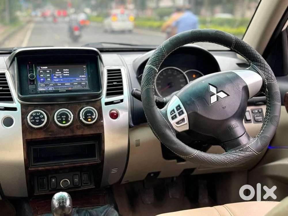 Mitsubishi Pajero Sport 2.5 Manual, 2014, Diesel