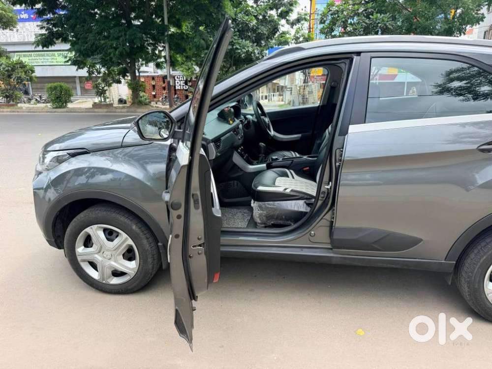 Tata Nexon 1.2 Revotron Xm (s), 2023, Petrol