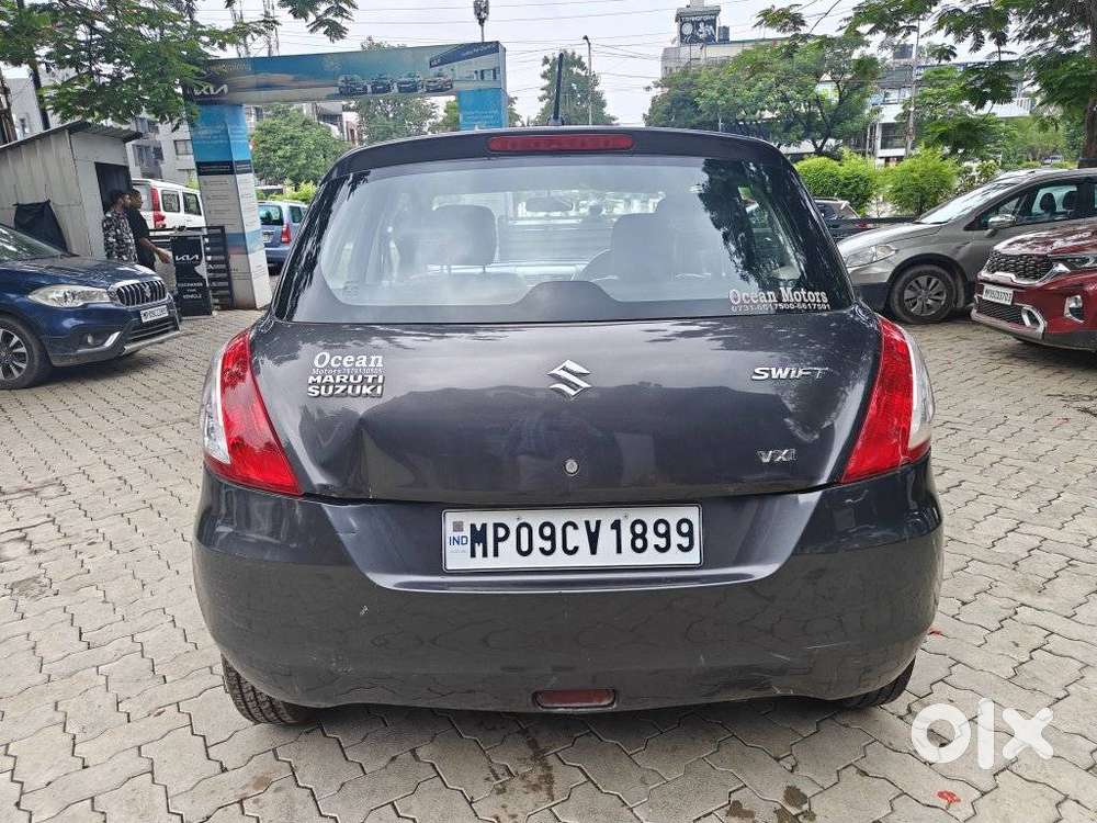 Maruti Suzuki Swift Vxi Abs Bsiv, 2017, Petrol