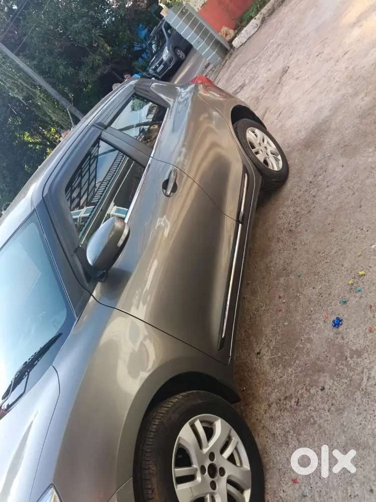 Maruti Suzuki Swift Vxi 2018