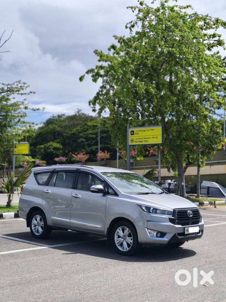 Toyota Innova Crysta 2.8z Automatic, 2016, Diesel