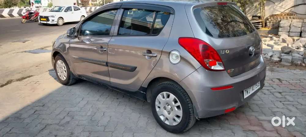 Hyundai I20 2013 Petrol 98000 Km Driven