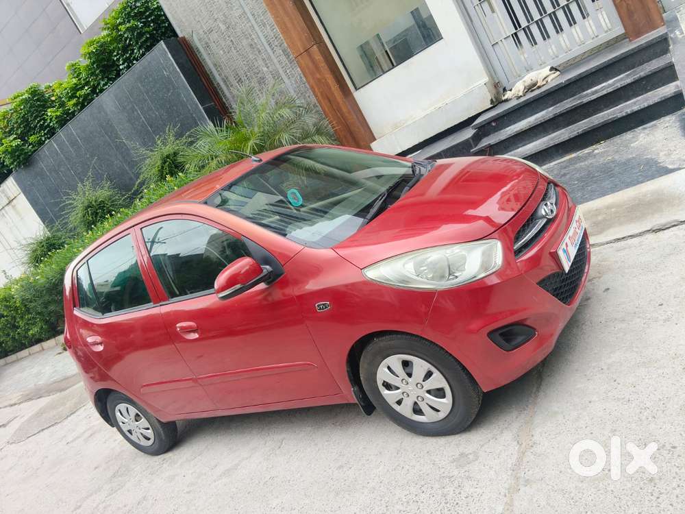 Hyundai I10 Sportz, 2013, Petrol