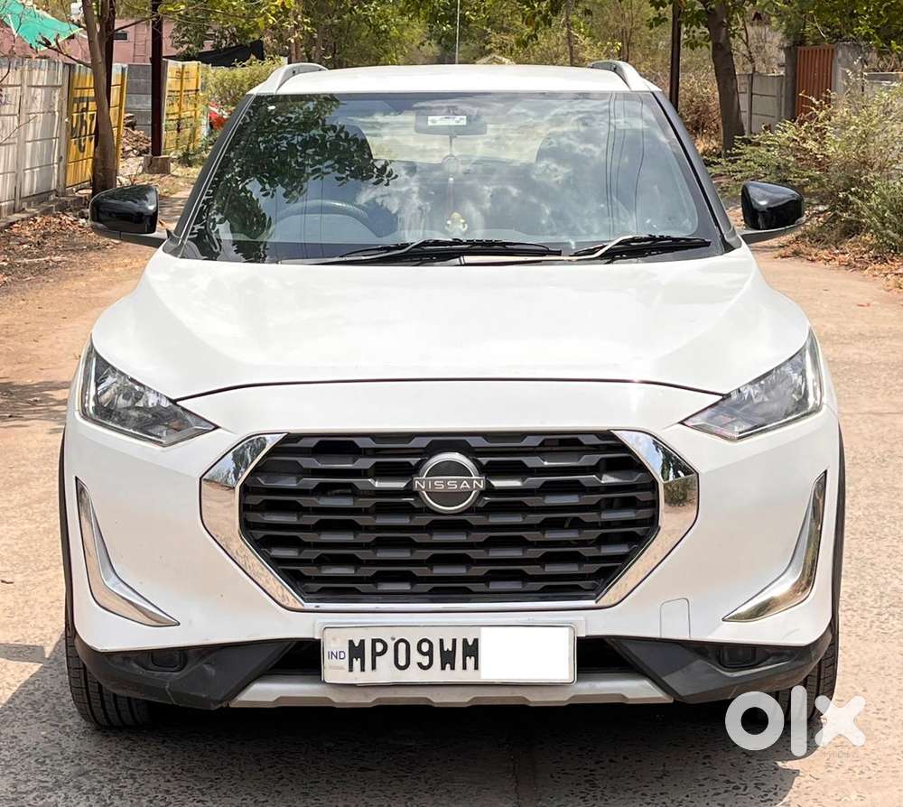 Nissan Magnite 1.0 Xv, 2022, Petrol