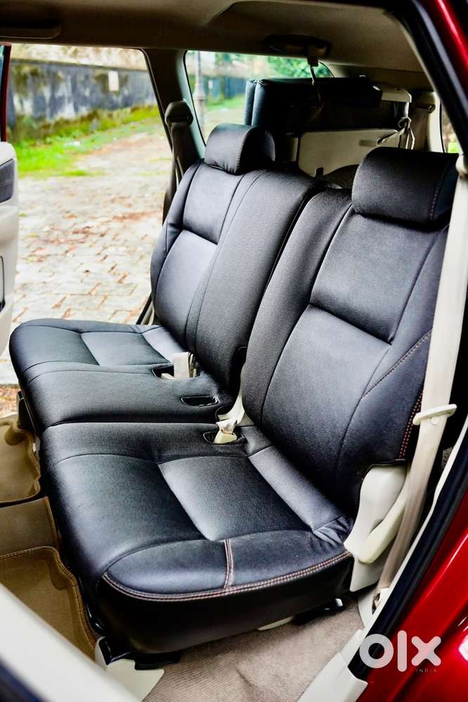 Toyota Innova 2012 - 8 Seater