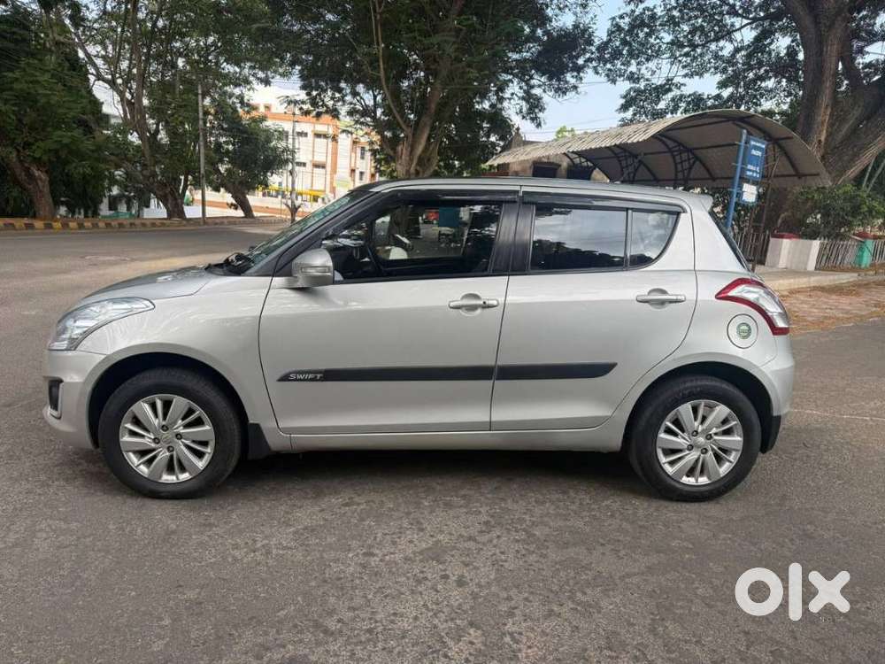 Maruti Suzuki Swift Vvt Zxi, 2015, Petrol