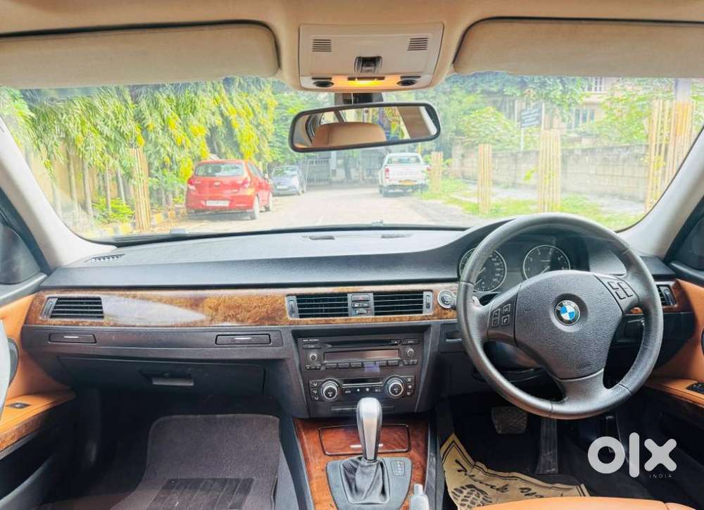 Bmw 3 Series 320i, 2010, Petrol