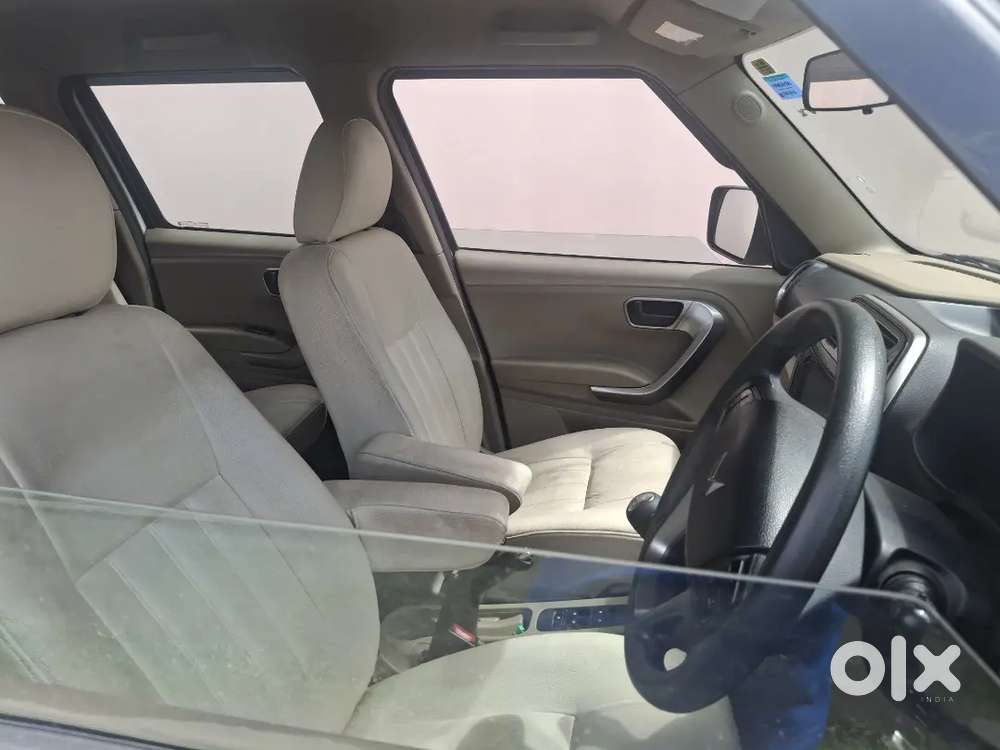 Mahindra Bolero Neo N10