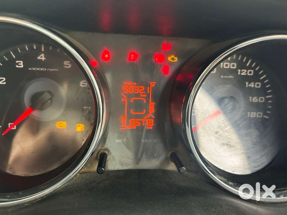 Mahindra Tuv 300 2016