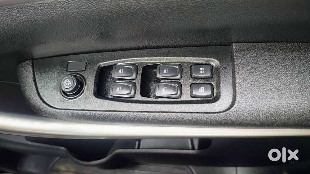 Mahindra Xuv700 2.2 Ax 5 Diesel Mt 7 Str, 2024