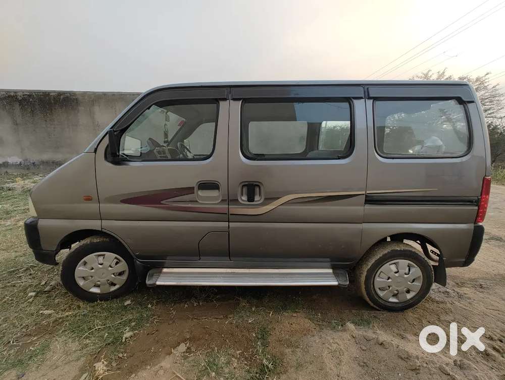 Maruti Suzuki Eeco 2011 Petrol 63700 Km Driven