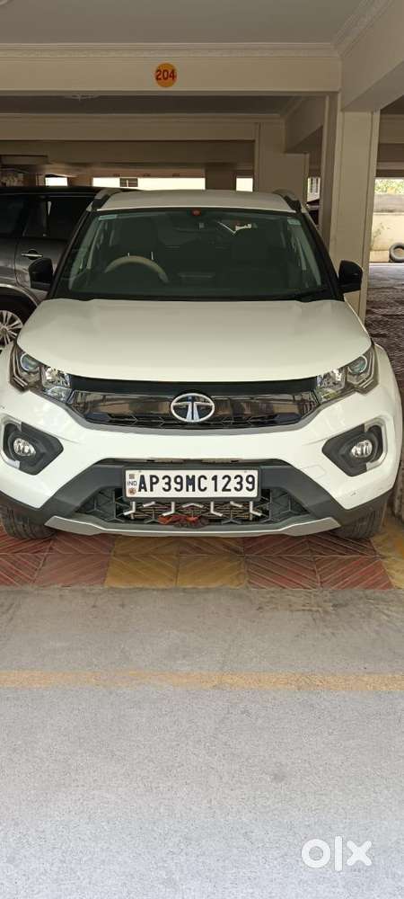 Tata Nexon 1.2 Revotron Xz Plus Premium, 2021, Petrol