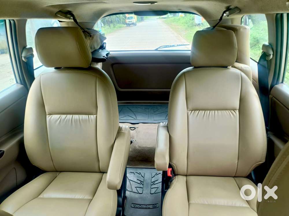 Toyota Innova 2.5 Zx 7 Str Bs-iv, 2015, Diesel