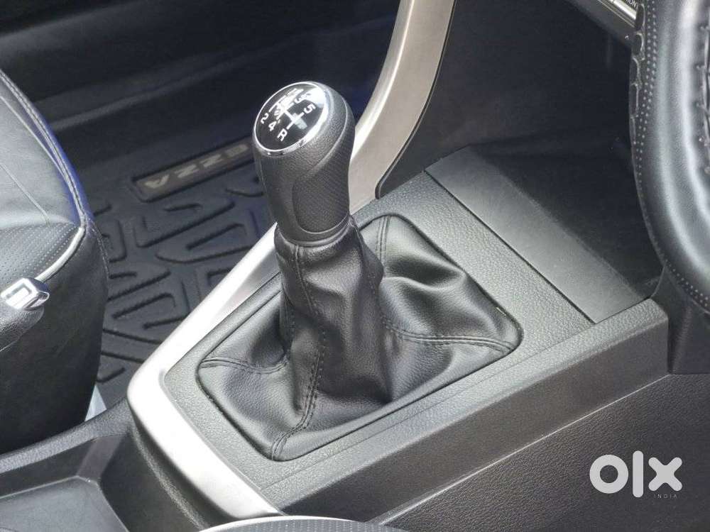 Maruti Suzuki Brezza Zxi S-cng, 2024, Cng & Hybrids