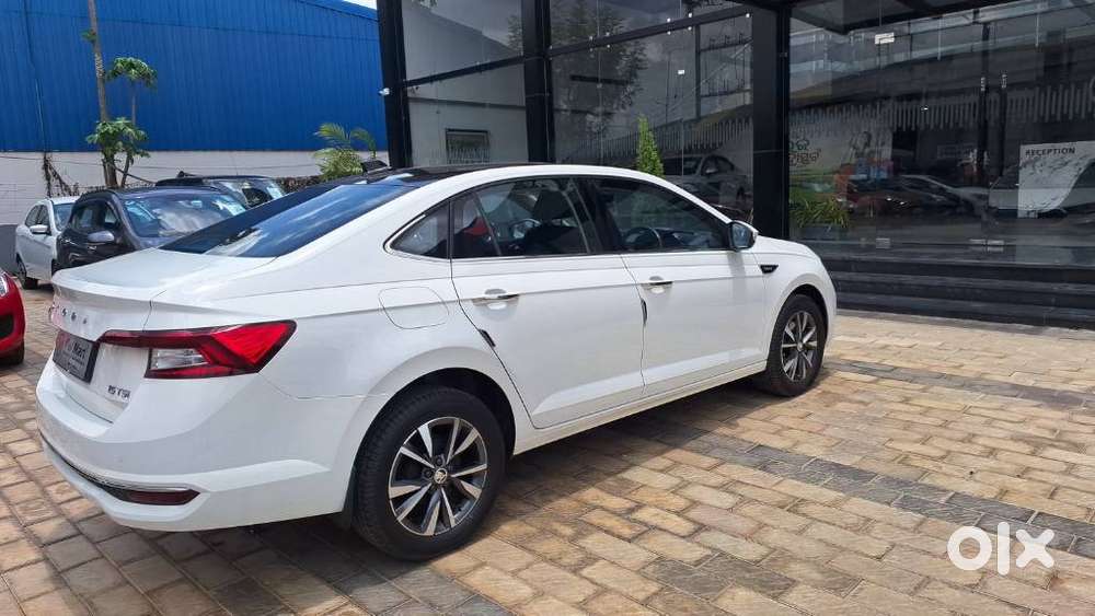 Skoda Slavia 1.5 Tsi Style At, 2023, Petrol