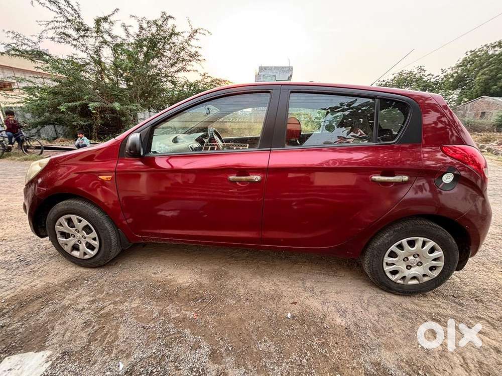 Hyundai I20 2012 Petrol 18 Km Driven