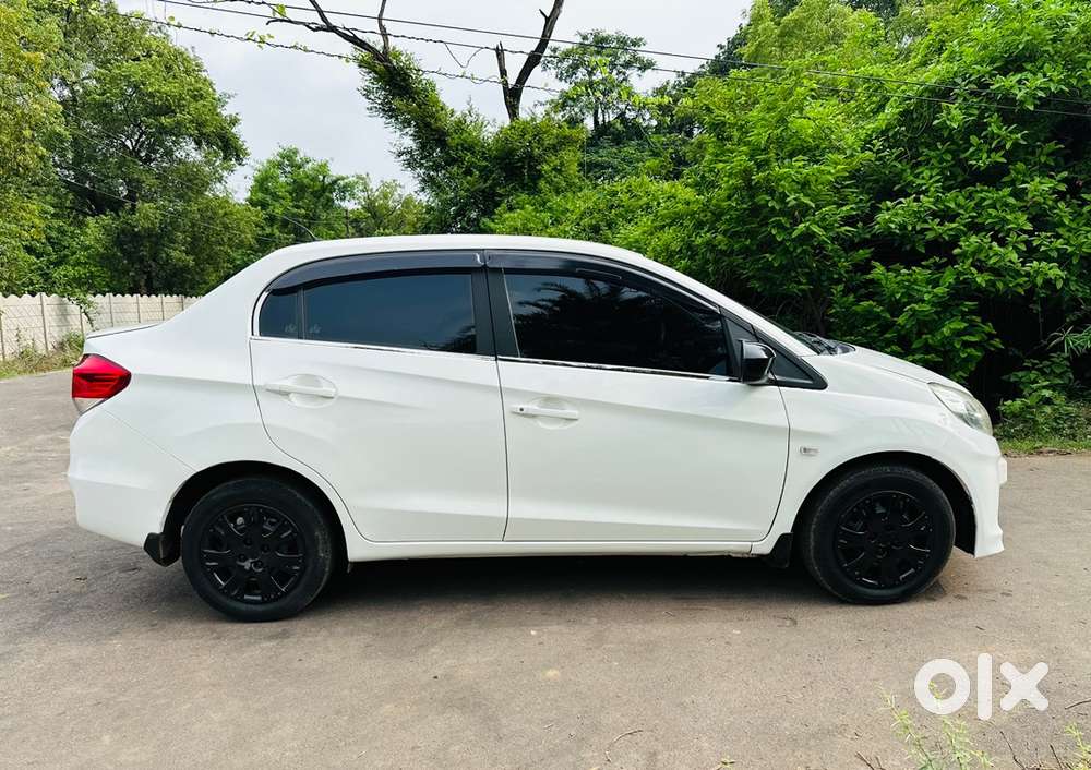 Honda Amaze Diesel 2013