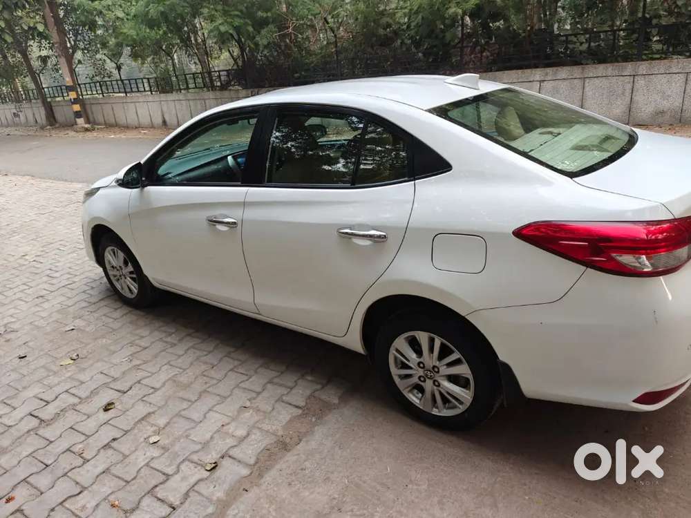 Toyota Yaris 2019 Automatic Top Model Vx Cvt With Paddle Shifters
