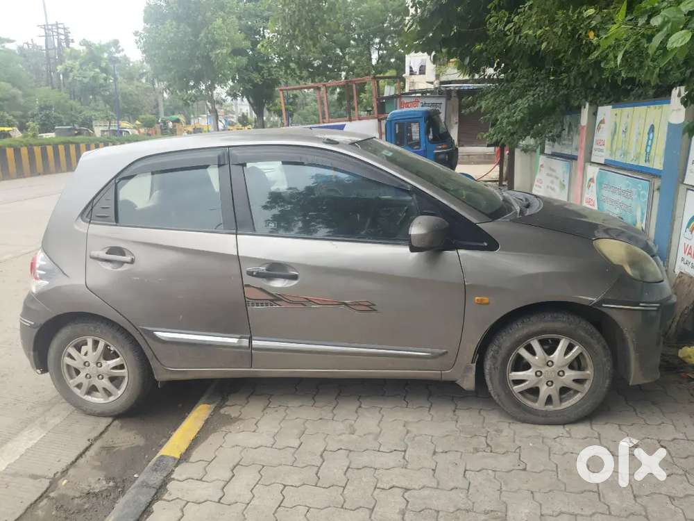 Honda Brio 1.2 V 2012