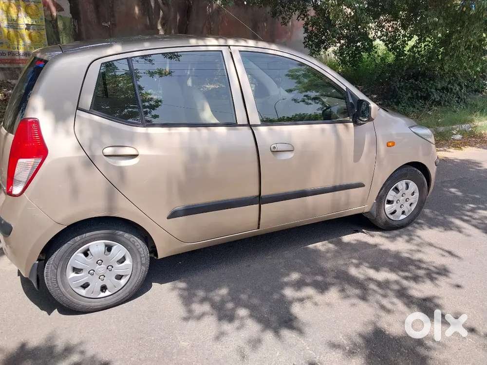 I10 Light Golden Colour 2009 Model For Sale