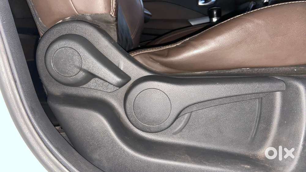 Nissan Kicks Xv Premium Option D Dual Tone, 2019, Diesel