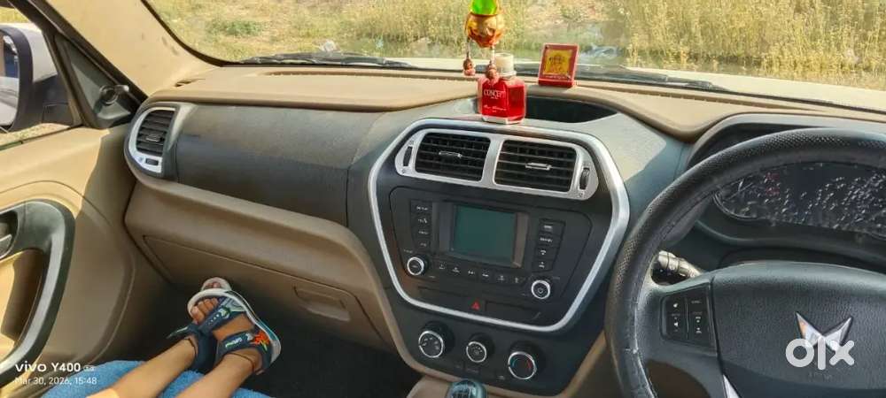 Bolero Neo N8 Super Condition Non Accidental Fresh Gadi Hai