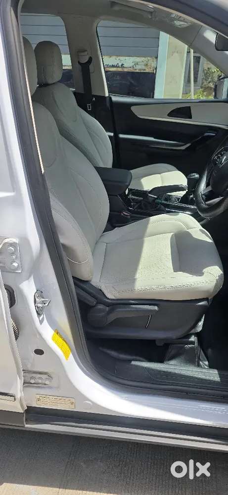 Mahindra Xuv700 2025 Diesel 17000 Km Driven