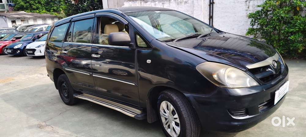 Toyota Innova Crysta 2.4 G Mt, 2006, Diesel