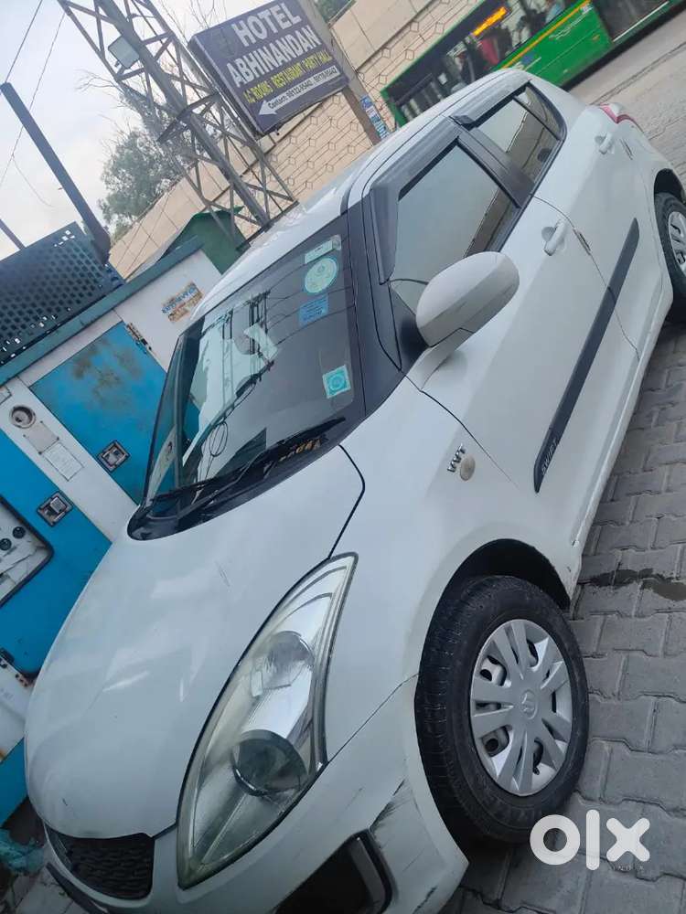 2017 Maruti Suzuki Swift Lxi Petrol