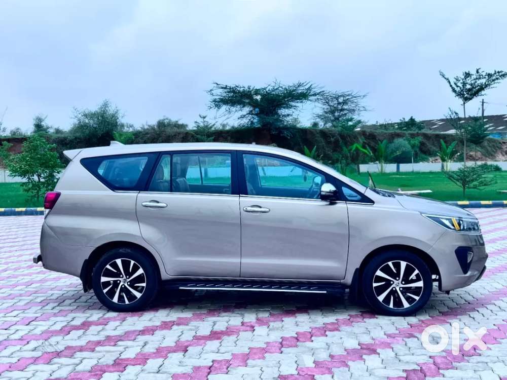 Toyota Innova Crysta [2020-ongoing] 2.4 Zx At 7 Str, 2022, Diesel