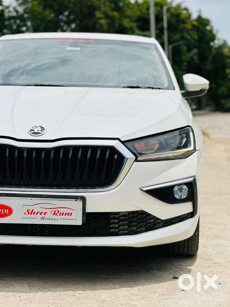 Skoda Slavia 1.5 Tsi Style At, 2023, Petrol