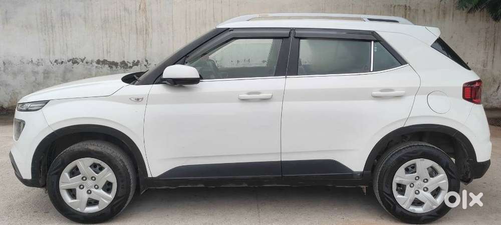 Hyundai Venue S Plus Mt 1.2 Kappa, 2021, Petrol
