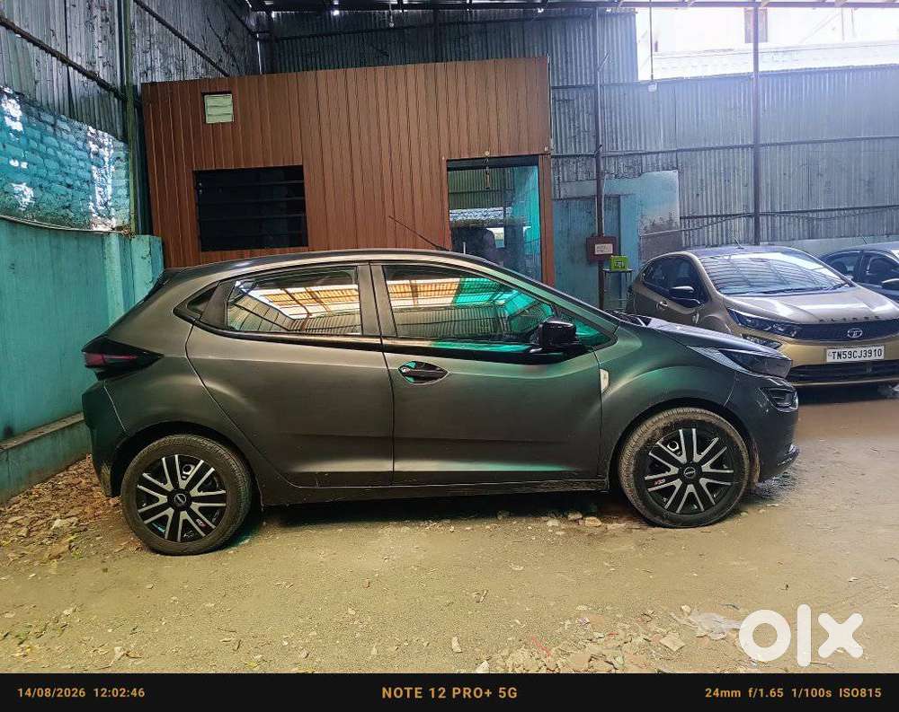 Tata Altroz 1.2 Xm Plus, 2023, Petrol