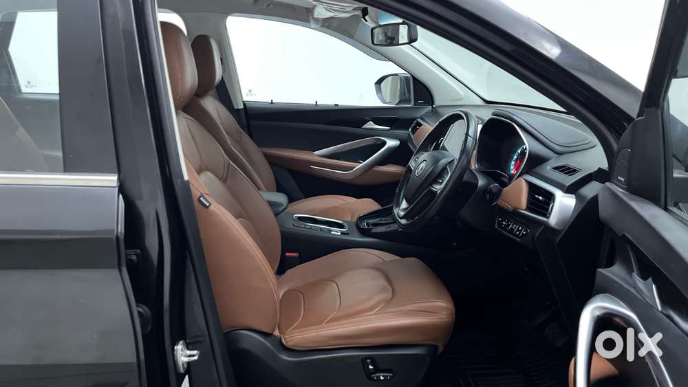 Mg Hector Plus 1.5 Sharp Turbo Cvt 6 Str, 2022, Petrol