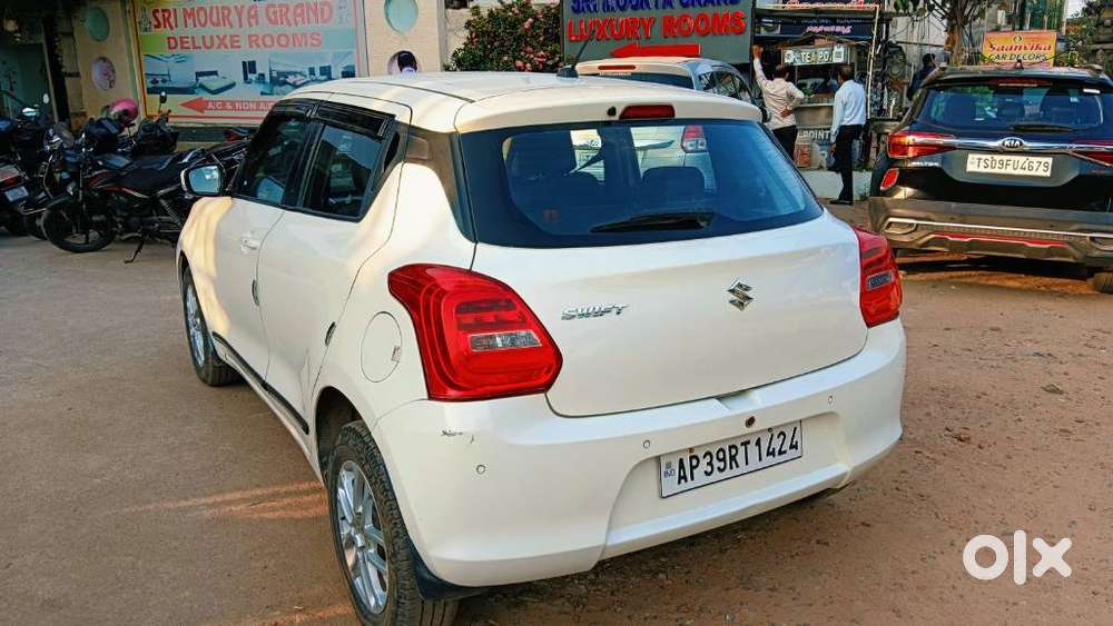 Maruti Suzuki Swift 1.3 Zxi, 2022, Petrol