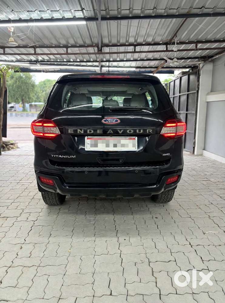 Ford Endeavour 3.2 Titanium At 4x4, 2017, Diesel