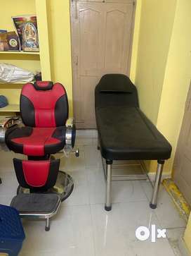 Olx beauty parlour chair near online me