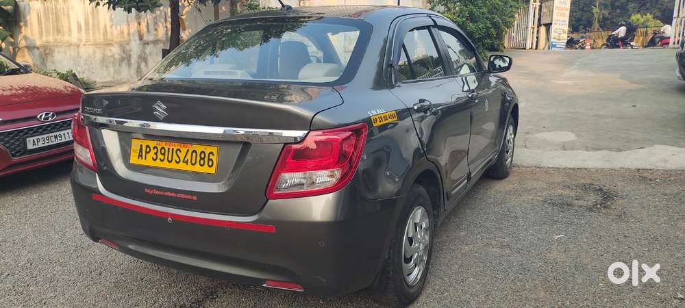 Maruti Suzuki Dzire 1.2 Vxi, 2023, Petrol