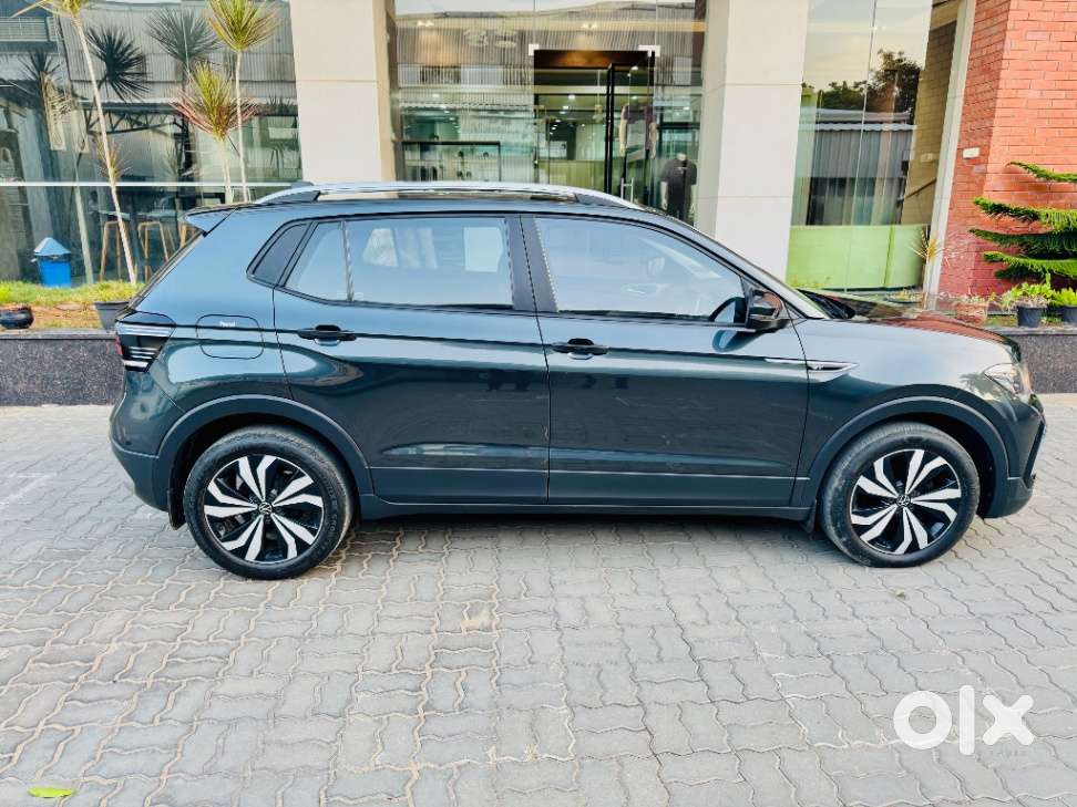 Volkswagen Taigun 1.0 Tsi Highline At, 2022, Petrol
