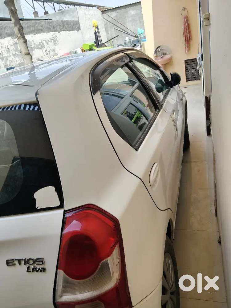 2012 Toyota Etios Liva डीज़ल