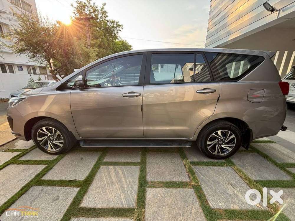 Toyota Innova Crysta 2.4 G Mt 8s, 2021, Diesel