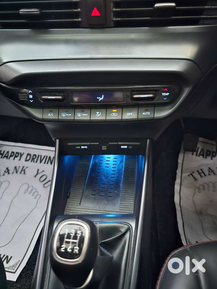 Hyundai I20 Asta (o) 1.2 Mt, 2023, Petrol