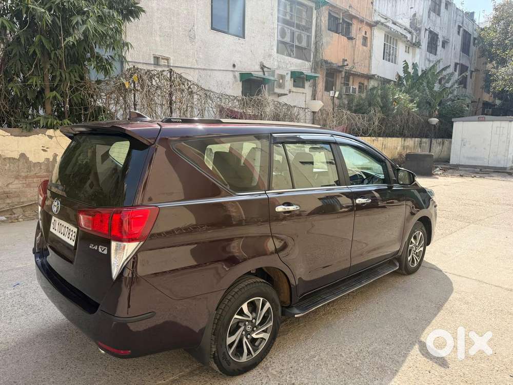 Toyota Innova Crysta [2020-ongoing] 2.4 Vx 8 Str, 2021, Diesel
